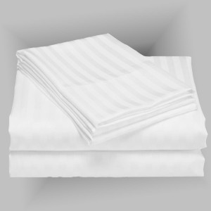Cearșaf Pat Damasc 100% Bumbac - Două Persoane (220Cm X 240Cm) - Alb